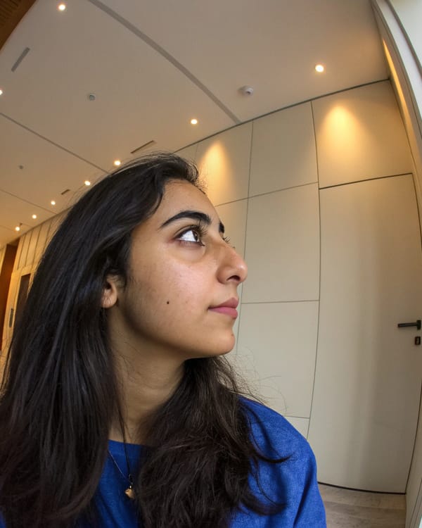 دينا - 23 سنة من عنابة للتعارف والزواج