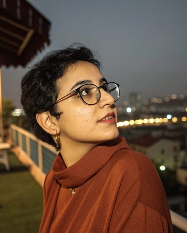 منى - 21 سنة من الجزائر للتعارف والزواج