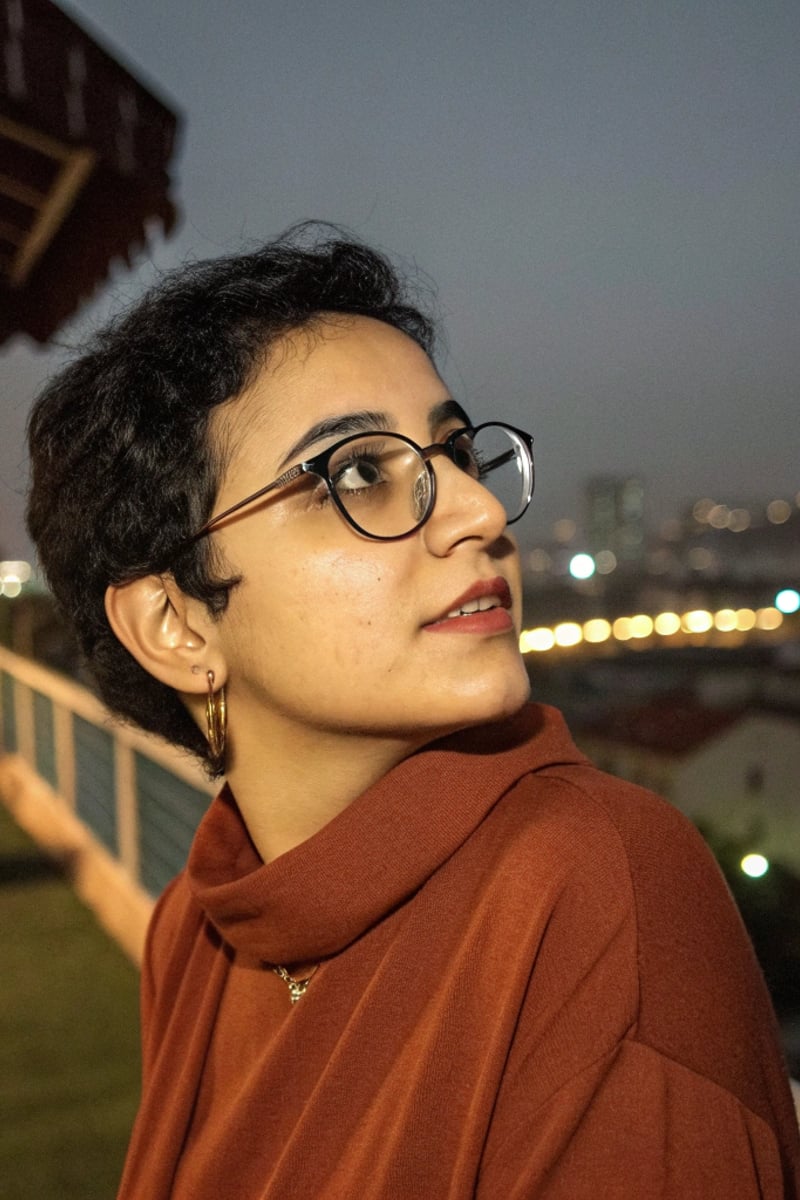 صورة منى 21 سنة الجزائر - تعارف جاد عبر واتساب